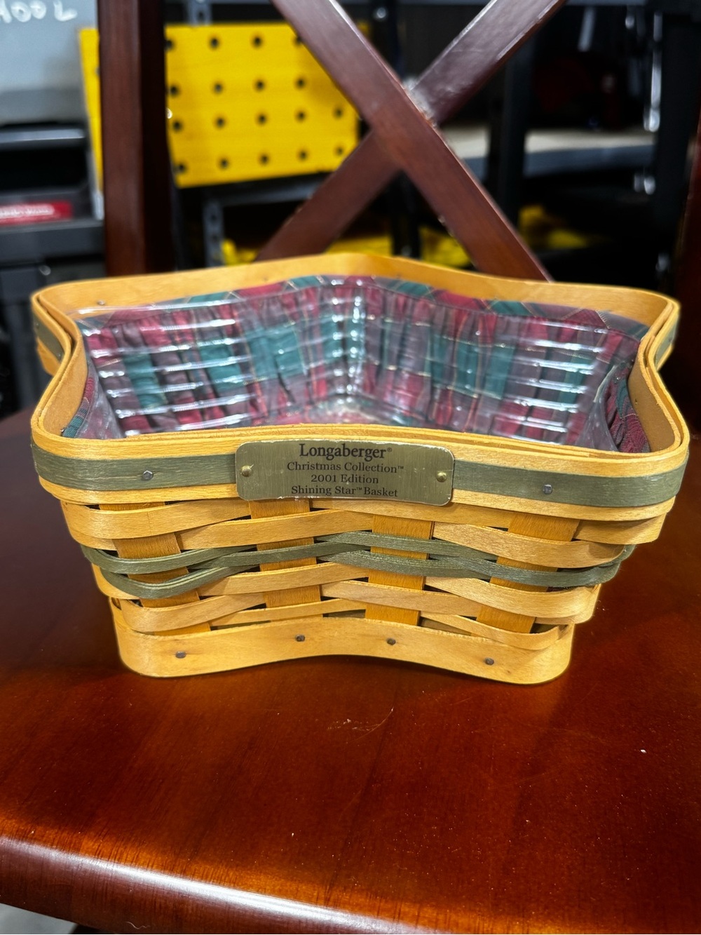 Longaberger Natural and Green Star-Shaped Holiday Basket